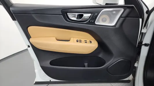 Volvo XC60 2 D4 2017 24