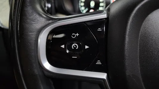 Volvo XC60 2 D4 2017 32