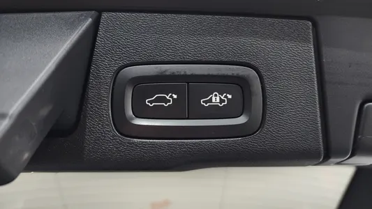Volvo XC60 2 D4 2017 36