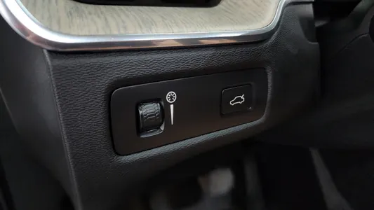 Volvo XC60 2 D4 2017 28