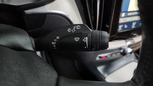 Volvo XC60 2 D4 2017 29
