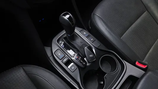 Hyundai DM (e-VGT) 2.0 2WD 2012 9