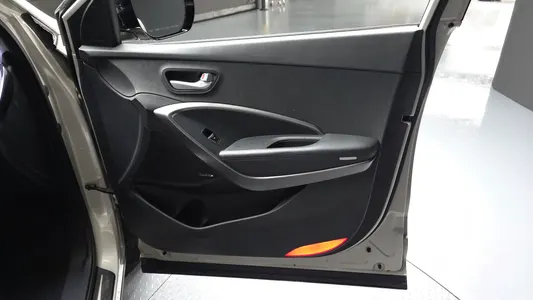 Hyundai DM (e-VGT) 2.0 2WD 2012 24