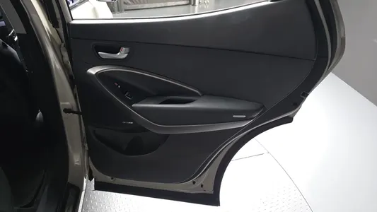 Hyundai DM (e-VGT) 2.0 2WD 2012 25