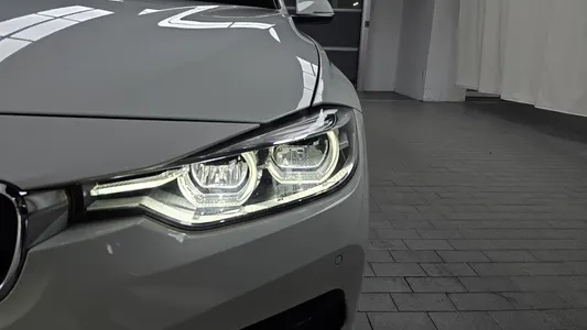 BMW 3 Series (F30) 320d 2018 23