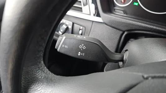 BMW 3 Series (F30) 320d 2018 30