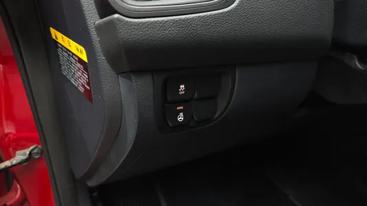 Kia 프라이드 4DR 1.4 MPI 2015 15