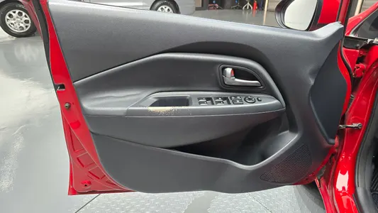 Kia 프라이드 4DR 1.4 MPI 2015 24