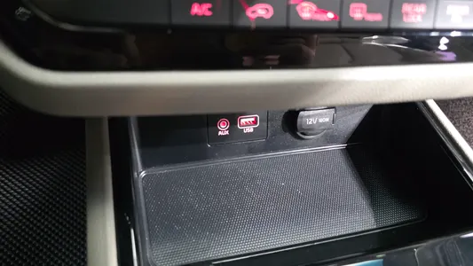 Kia 카니발 9 2019 13