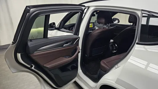 BMW X4 (G02) xDrive20i M 2023 19