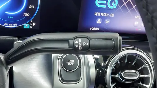 Mercedes-Benz EQB X243 EQB300 4MATIC 2025 19