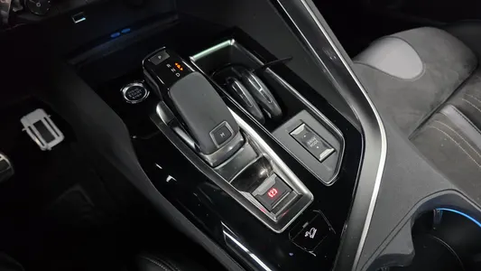 Peugeot 3008 2 1.5 BlueHDi GT 2021 9