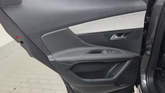Peugeot 3008 2 1.5 BlueHDi GT 2021 25