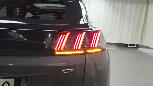 Peugeot 3008 2 1.5 BlueHDi GT 2021 23