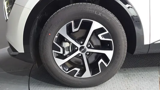 Kia 5 2WD 2024 5