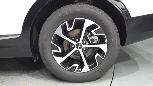 Kia 5 2WD 2024 21