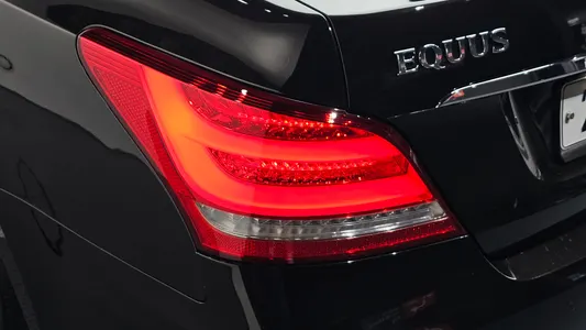 Hyundai () VS380 2013 23