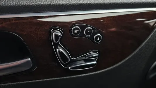 Hyundai () VS380 2013 31