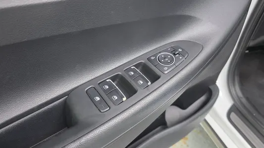 Hyundai IG 2.5 2022 13
