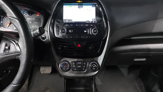 Chevrolet Spark LT 2018 13