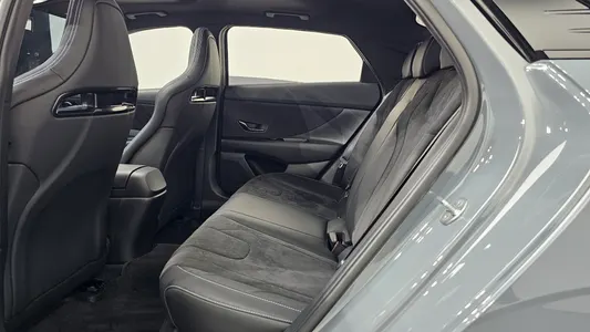 Hyundai (CN7) 2.0 N 2022 27