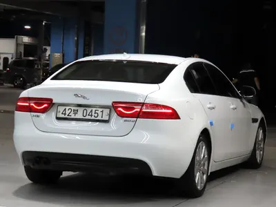 Jaguar XE 20d 2015 4