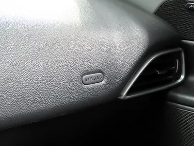 Jaguar XE 20d 2015 16