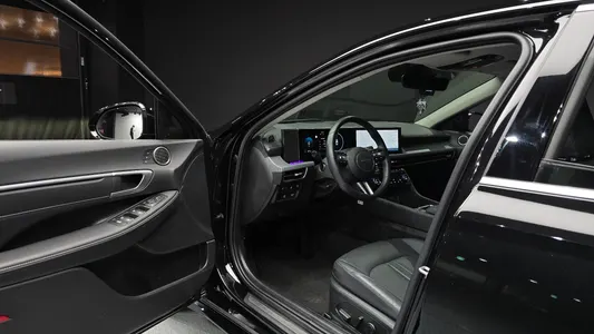 Hyundai (DN8) 2.0 2024 10