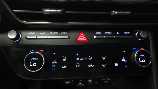 Hyundai (DN8) 2.0 2024 18