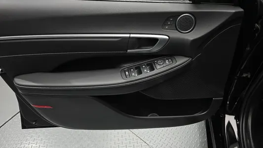 Hyundai (DN8) 2.0 2024 24