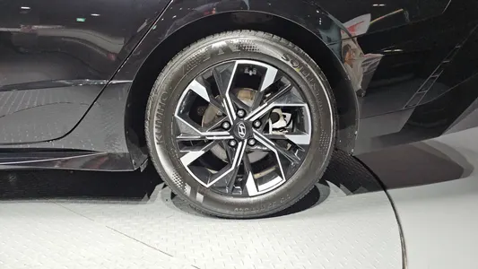 Hyundai (DN8) 2.0 2024 21