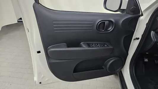 Hyundai Casper 2023 25