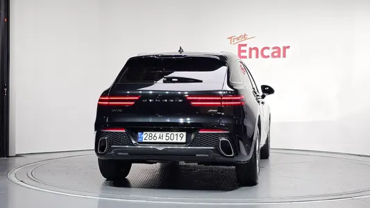 Genesis GV70 2.5T AWD 2023 4