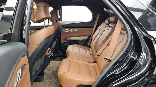 Genesis GV70 2.5T AWD 2023 26