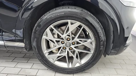 Genesis GV70 2.5T AWD 2023 21