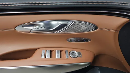 Genesis GV70 2.5T AWD 2023 27