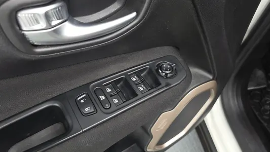 Jeep 레니게이드 2.4 2015 17