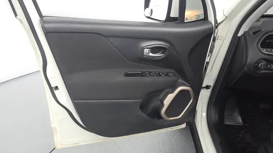 Jeep 레니게이드 2.4 2015 24