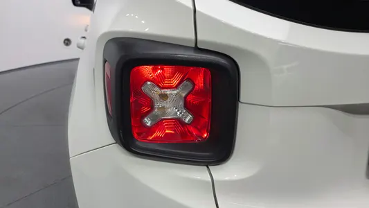 Jeep 레니게이드 2.4 2015 23