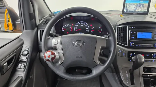 Hyundai 그랜드 스타렉스 LPi 2018 13