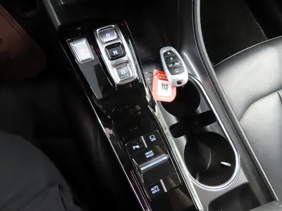Hyundai (DN8) 2019 12