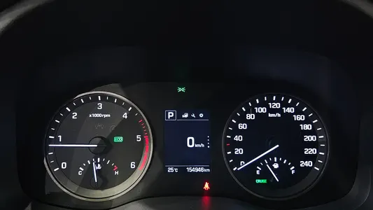 Hyundai Tucson 2.0 4WD 2015 8