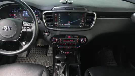 Kia 쏘렌토 2.2 2WD 2017 14