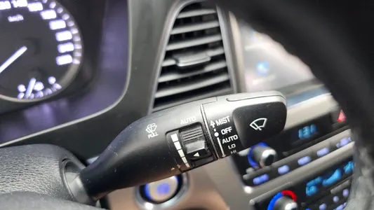 Hyundai LF LPI () 2014 17