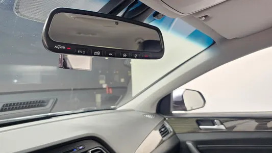 Hyundai LF LPI () 2014 19