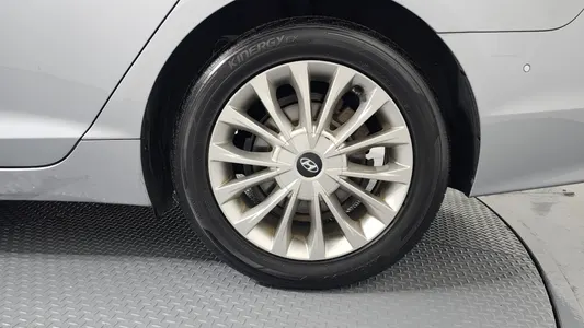 Hyundai LF LPI () 2014 21