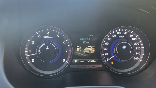 Hyundai Grandeur HG HG300 2012 8