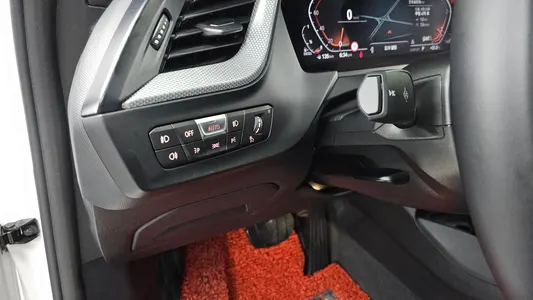 BMW 1 Series (F40) 118d 2021 19