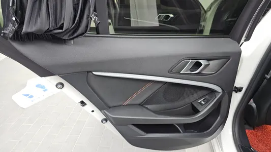 BMW 1 Series (F40) 118d 2021 25