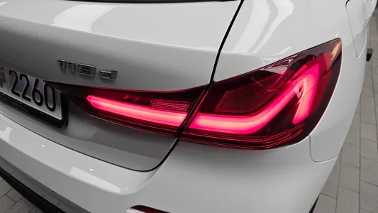 BMW 1 Series (F40) 118d 2021 23